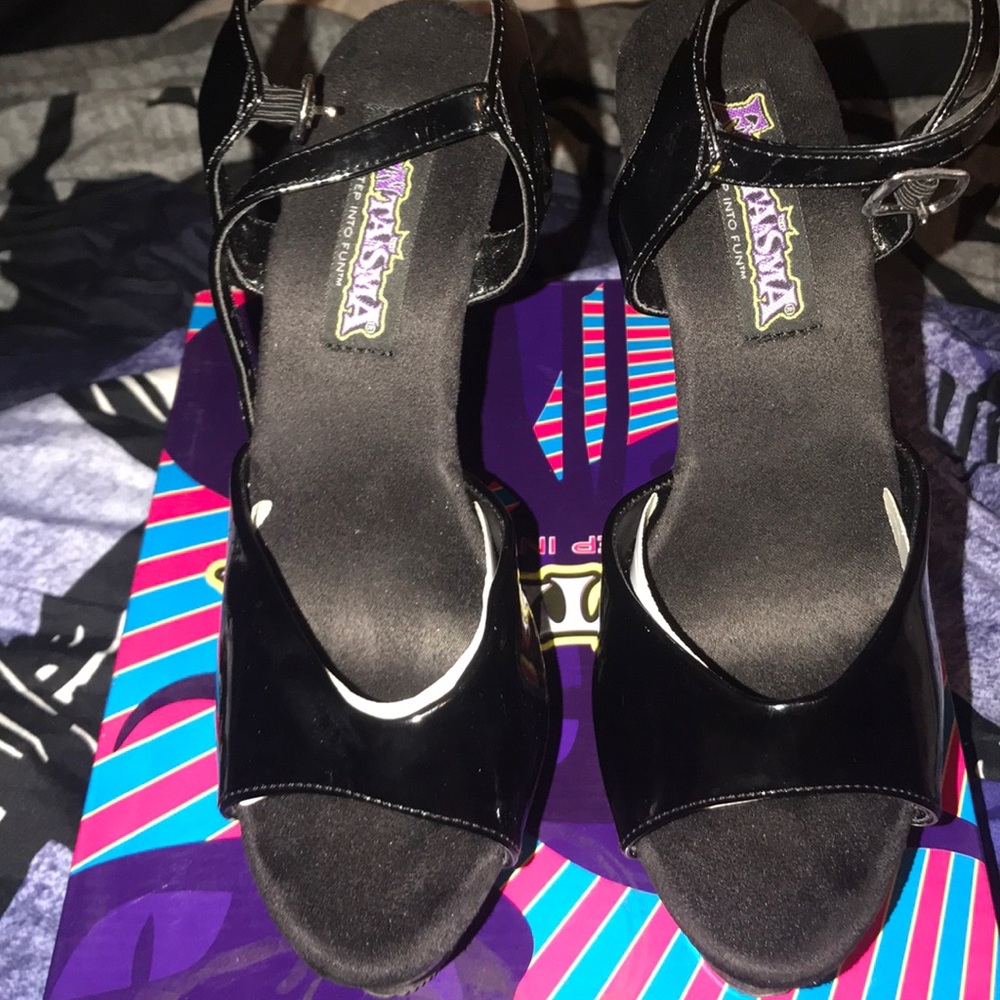 Funtasma black high heels